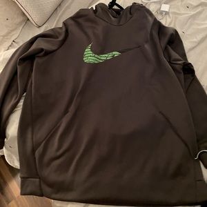 Olive green Nike hoodie!